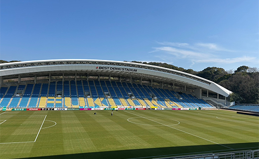 メインスタンド指定(M5)から見えるスタジアム写真