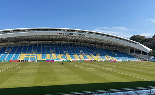 車いす席自由から見えるスタジアム写真