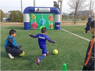 西日本新聞社Presents [アビスパ福岡サッカースクール交流戦]開催のお知らせ